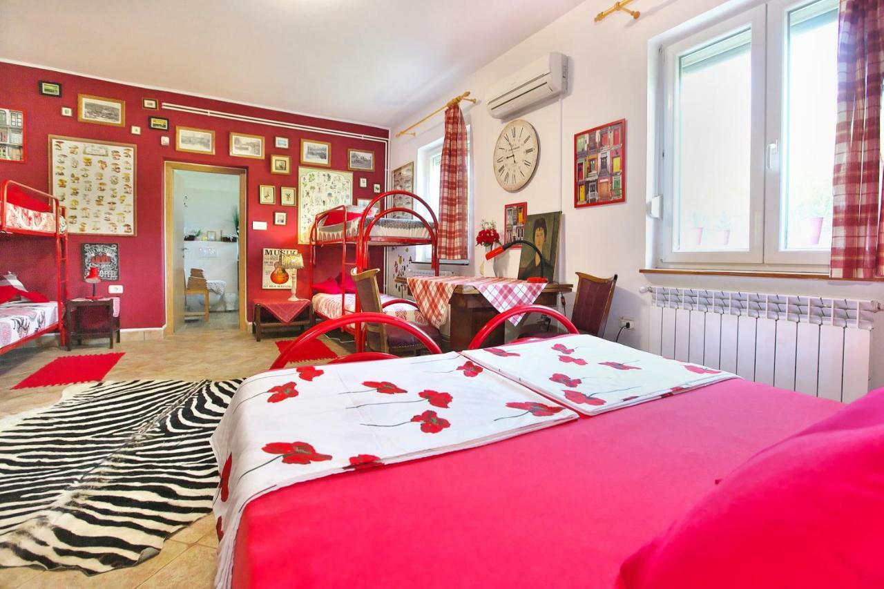 Cozy Istrian House Guest House Izola Eksteriør bilde