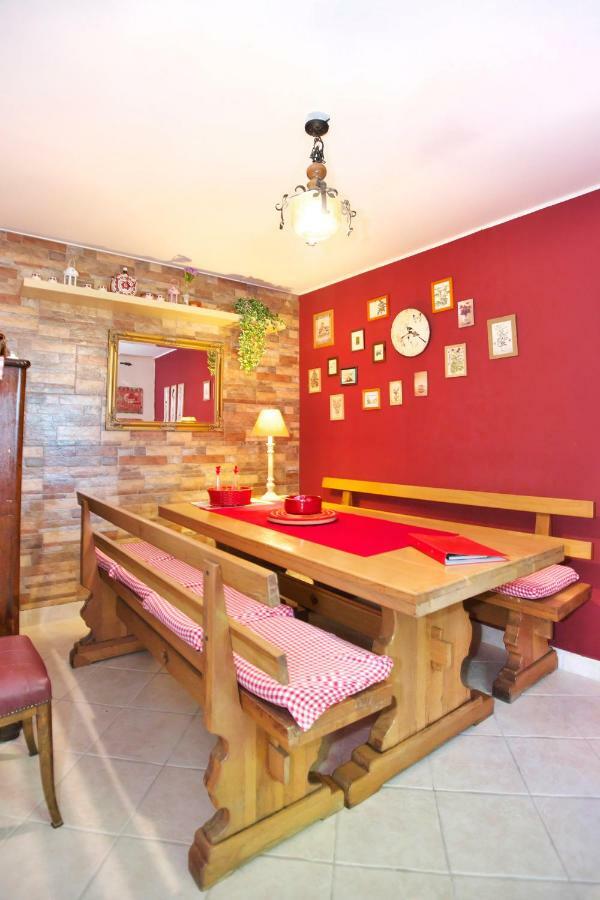 Cozy Istrian House Guest House Izola Eksteriør bilde